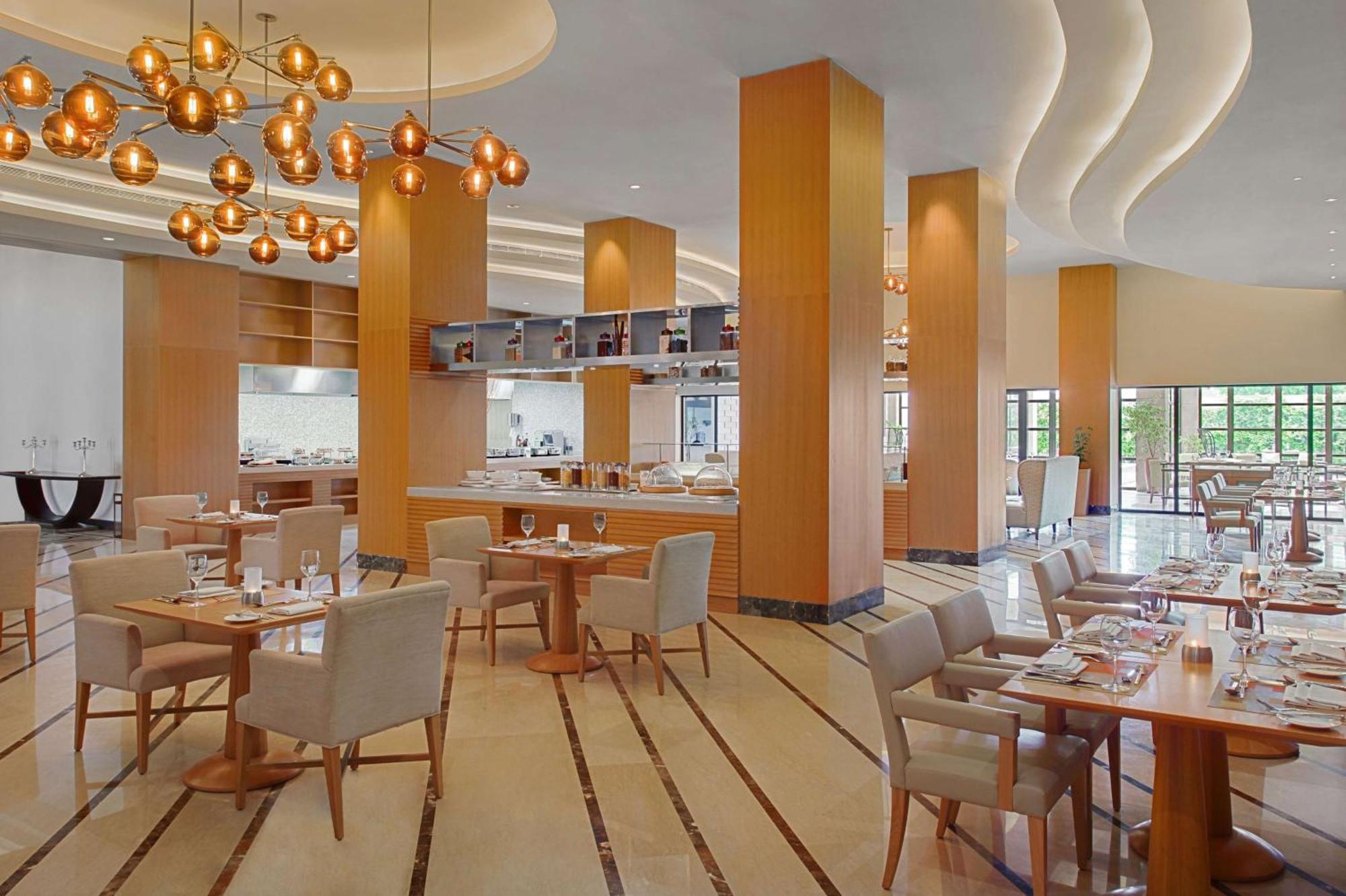 Hilton Duşanbe Dış mekan fotoğraf