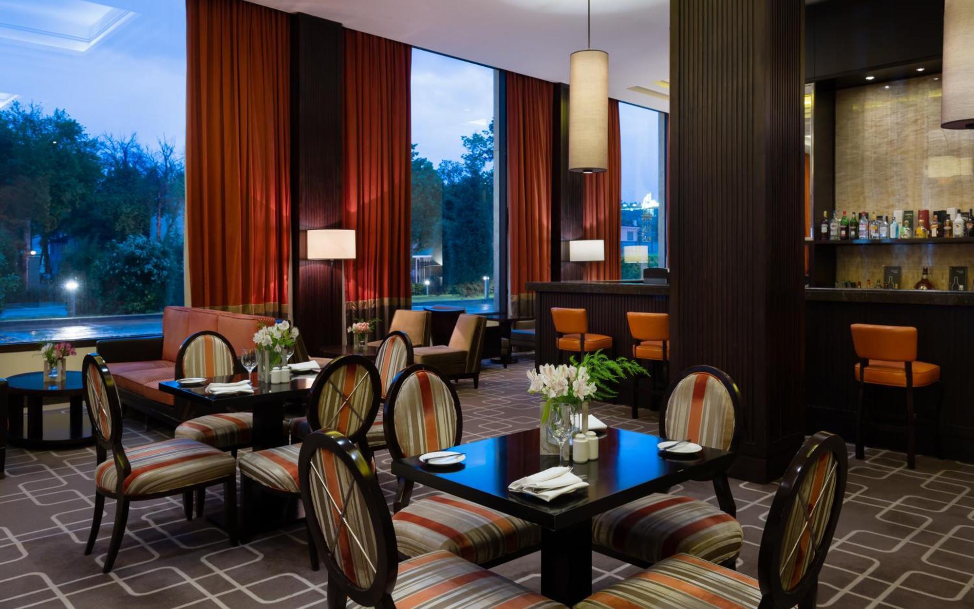 Hilton Duşanbe Dış mekan fotoğraf