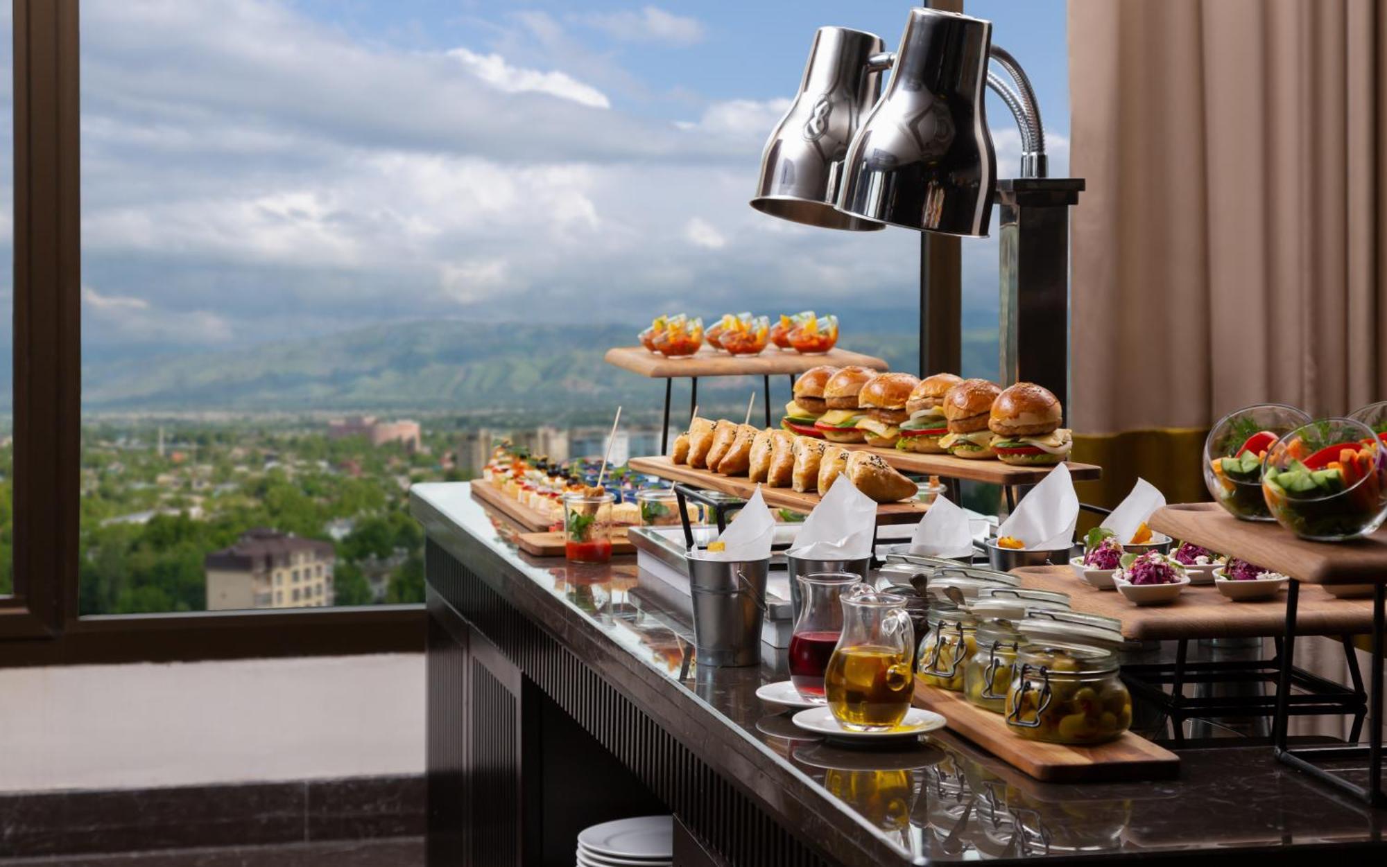Hilton Duşanbe Dış mekan fotoğraf
